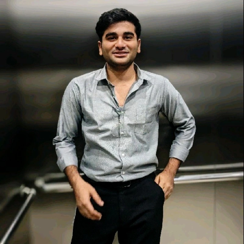 Portrait of Divyanshu Tomar